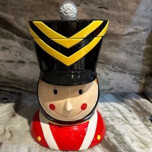Radio City Music Hall Christmas Spectacular Holiday Soldier Ceramic Cookie Jar